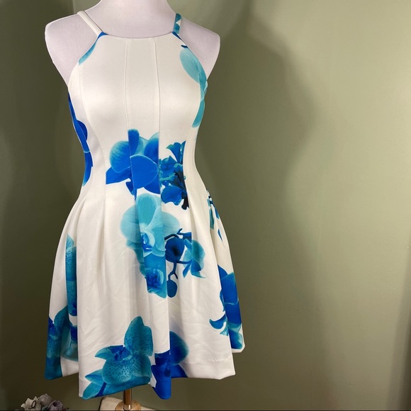 4P Calvin Klein dress - Picture 8 of 8